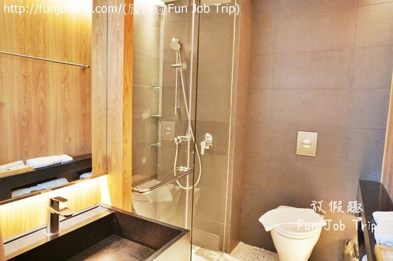 Volve Hotel Bangkok — Bathroom
