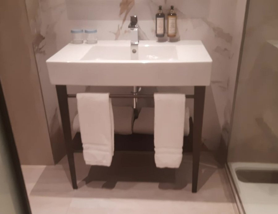 VP SOGNIO Metropolitano — Bathroom