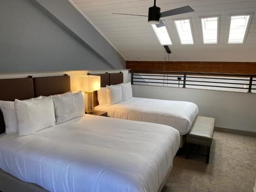 VRI Streamside at Vail Cedar — Guest room