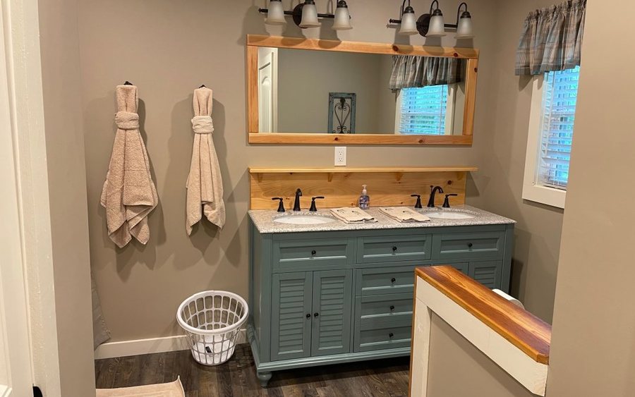 Wafloy Mountain Village — Bathroom