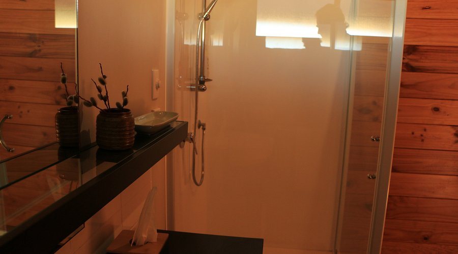 Waipiata Country Hotel — Bathroom