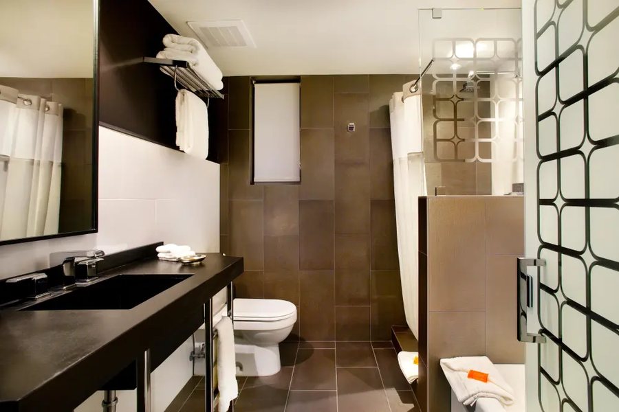 Waldorf Towers South Beach Miami Beach Florida — Bathroom