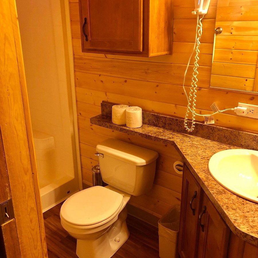 Wander Camp Yellowstone — Bathroom