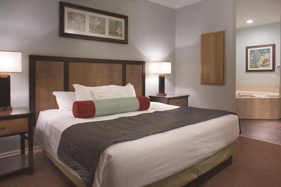 Wander Inn — Guest room