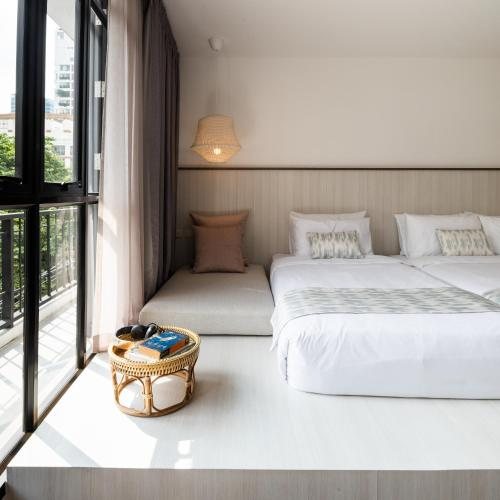 Warm Window Silom Hostel — Guest room