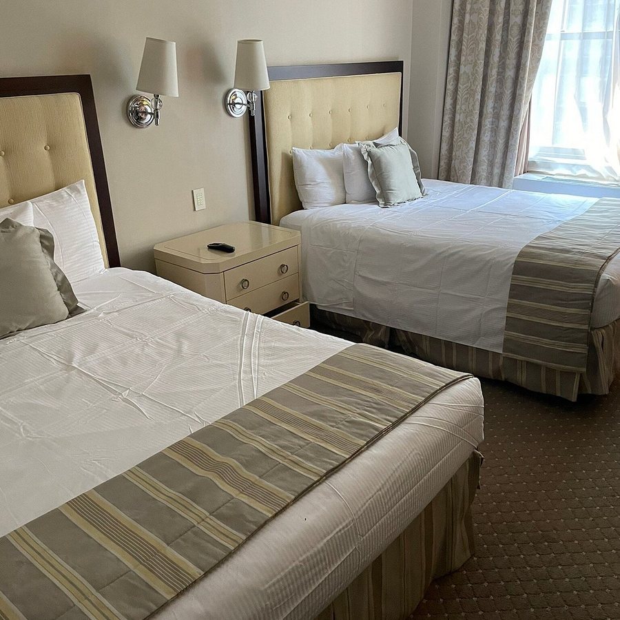 Warwick New York New York City New York — Guest room