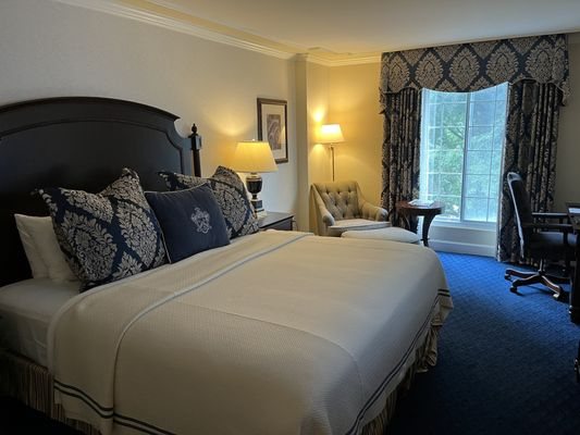 Washington Duke Inn Golf Club — Guest room