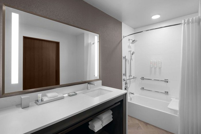 Washington Marriott Capitol Hill — Bathroom