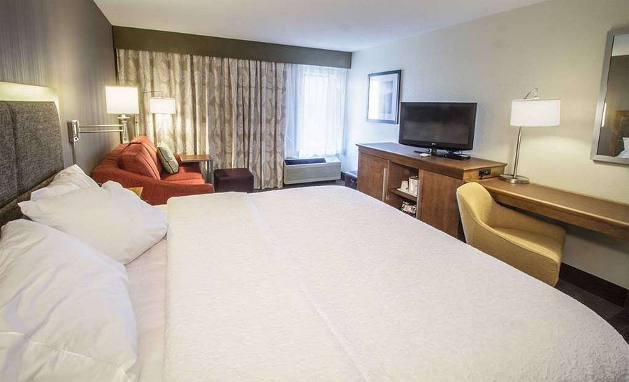 Waters View Inn — Guest room