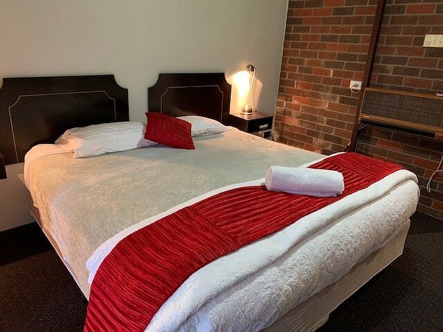 Wave Rock Hotel Motel — Guest room