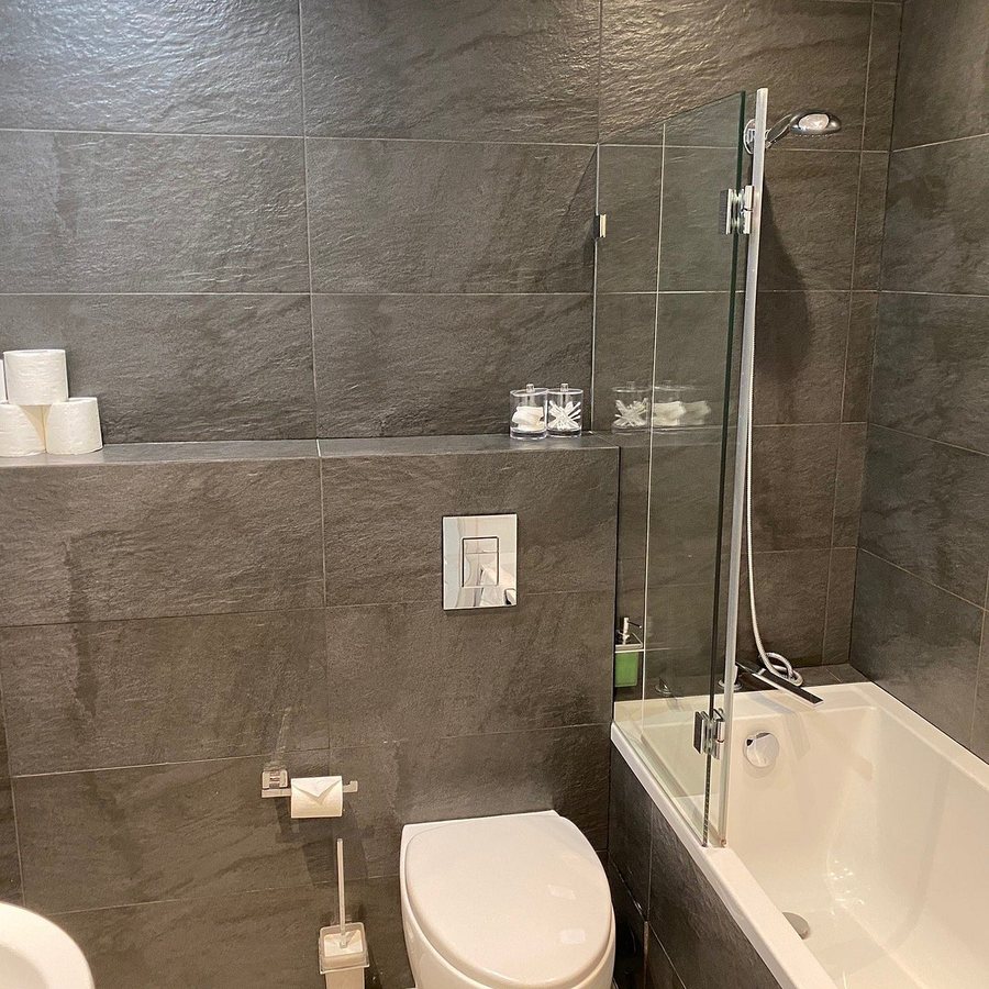 Wavelo Apartments — Bathroom