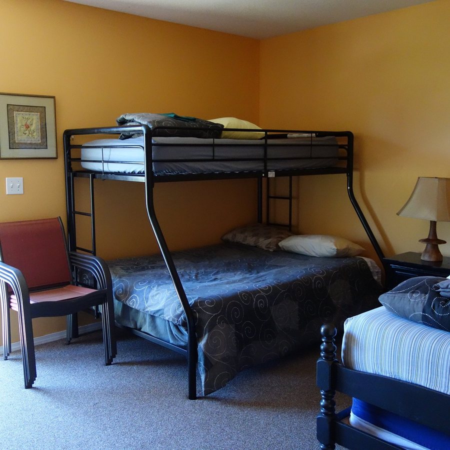 Wayfarer s Rest — Guest room