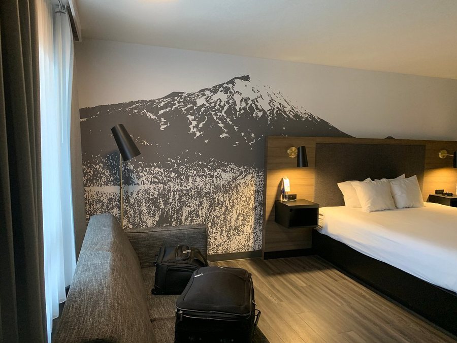 Waypoint Hotel — Guest room
