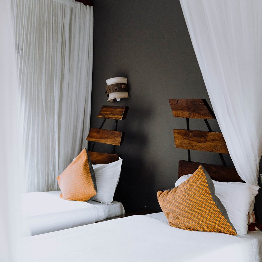 Weruweru River Lodge — Guest room