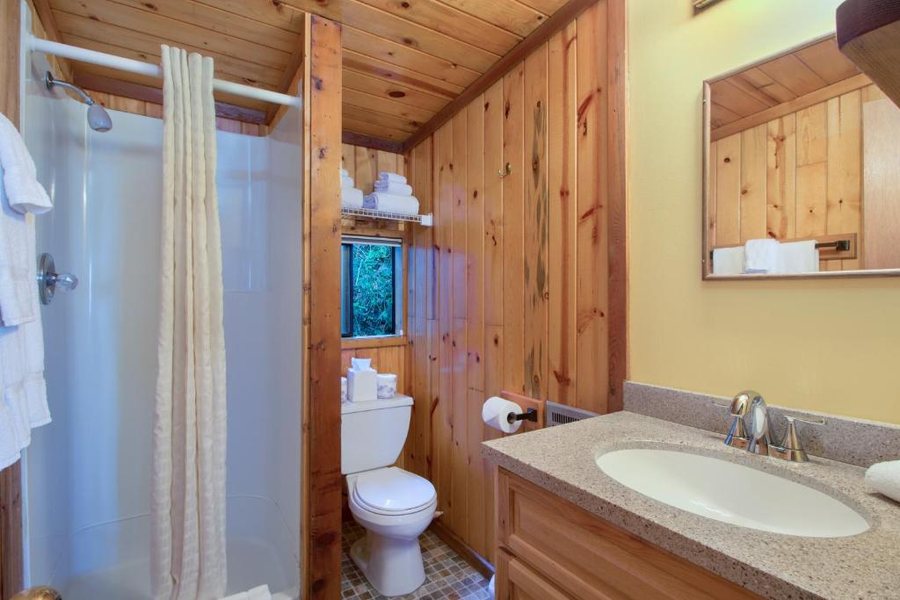 West Beach Resort — Bathroom