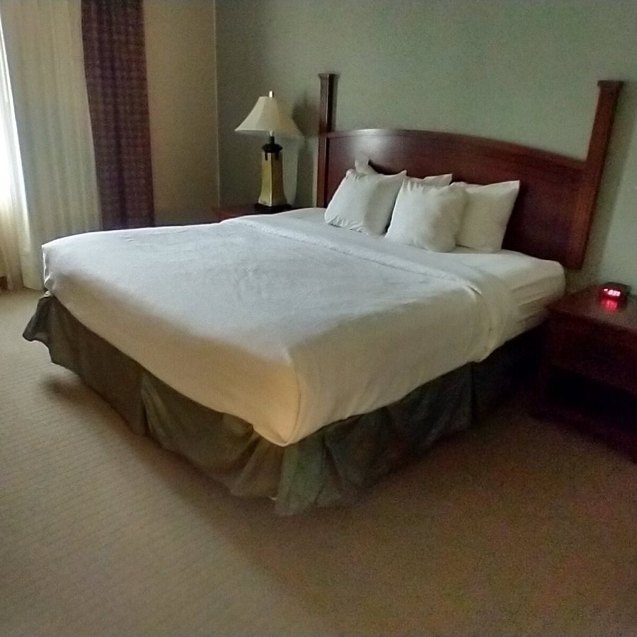 WeStay Suites Covington Mandeville — Guest room