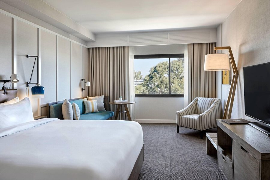 Westdrift Manhattan Beach Autograph Collection — Guest room