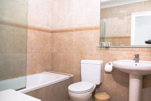 Westhaven Bay — Bathroom
