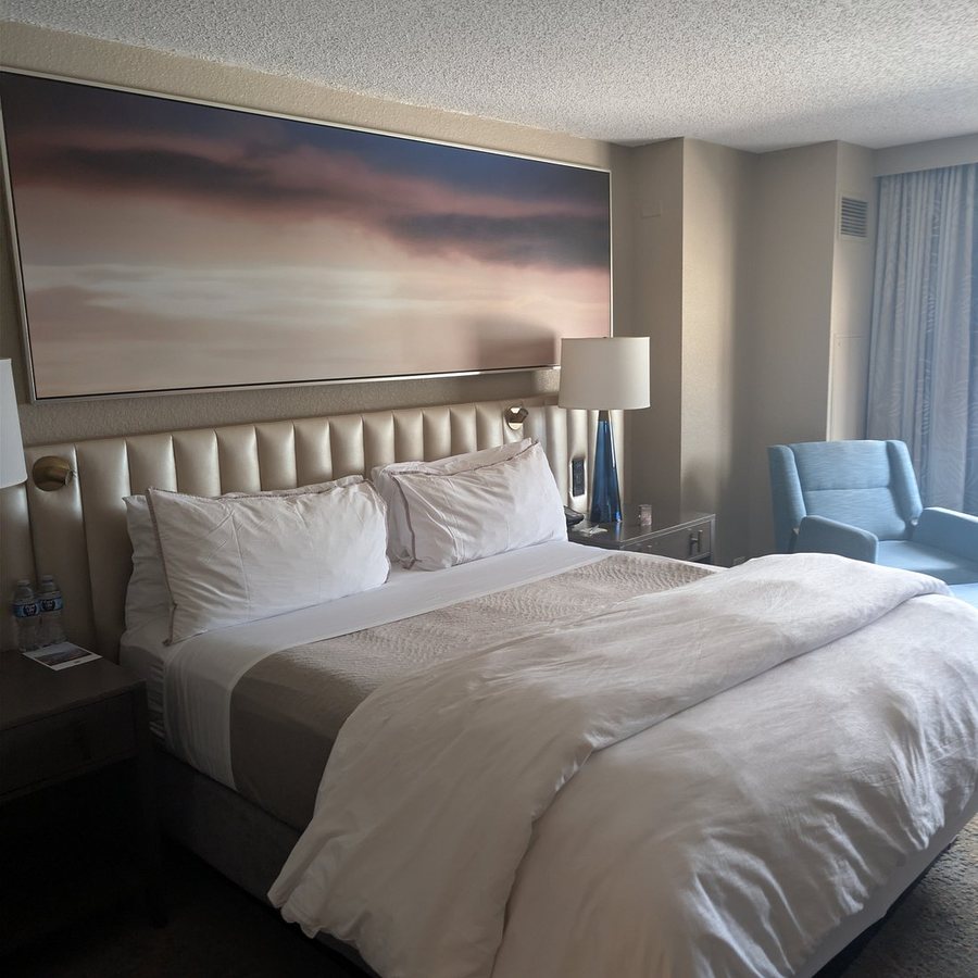 Westin Tampa Downtown Waterside — Guest room