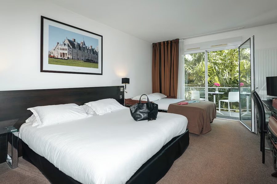 Westotel Life Nantes Carquefou — Guest room
