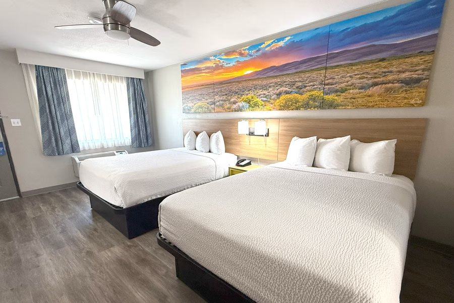 Westwind RV Golf Resort — Guest room