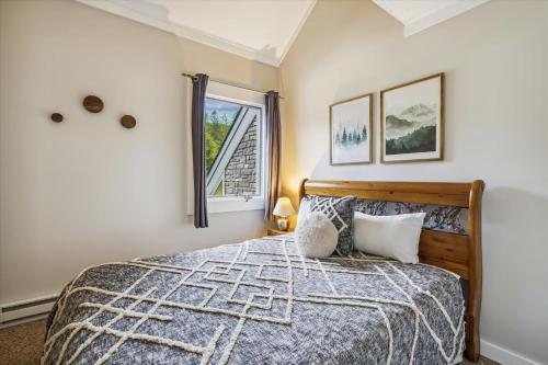 Whiffletree Condominiums — Guest room