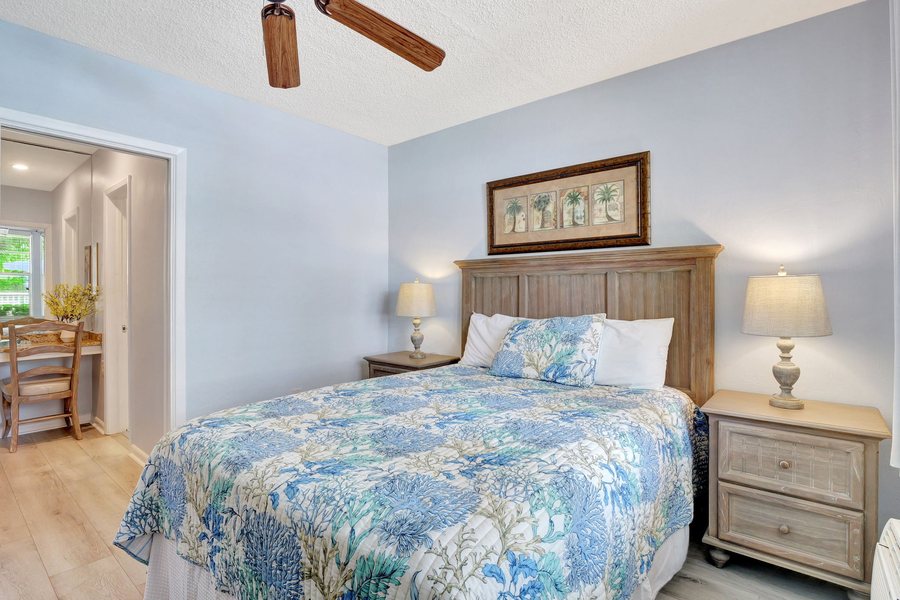 White Sands Resort — Guest room