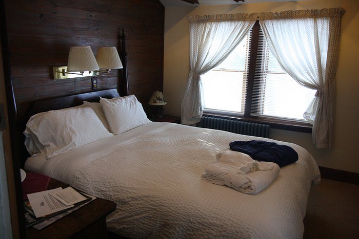 Whiteface Farm Adirondack Bed and Breakfast — Guest room