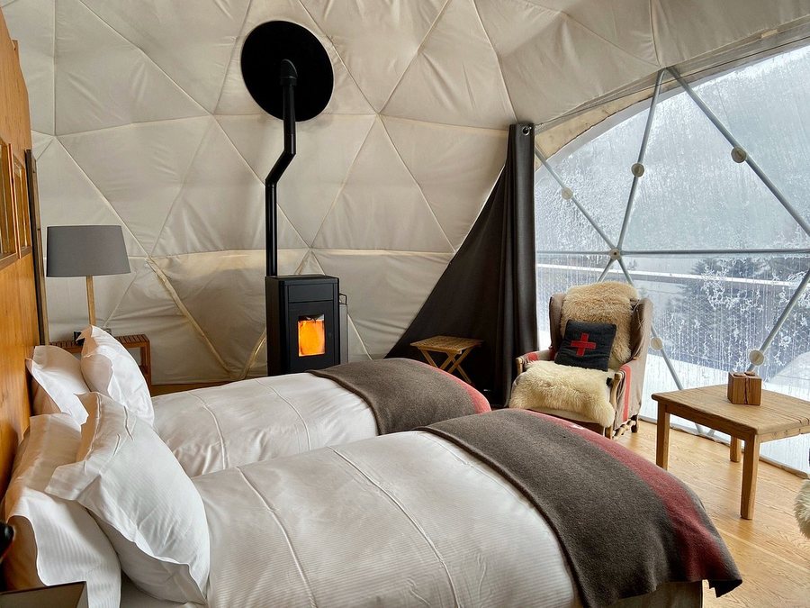 Whitepod Original — Guest room