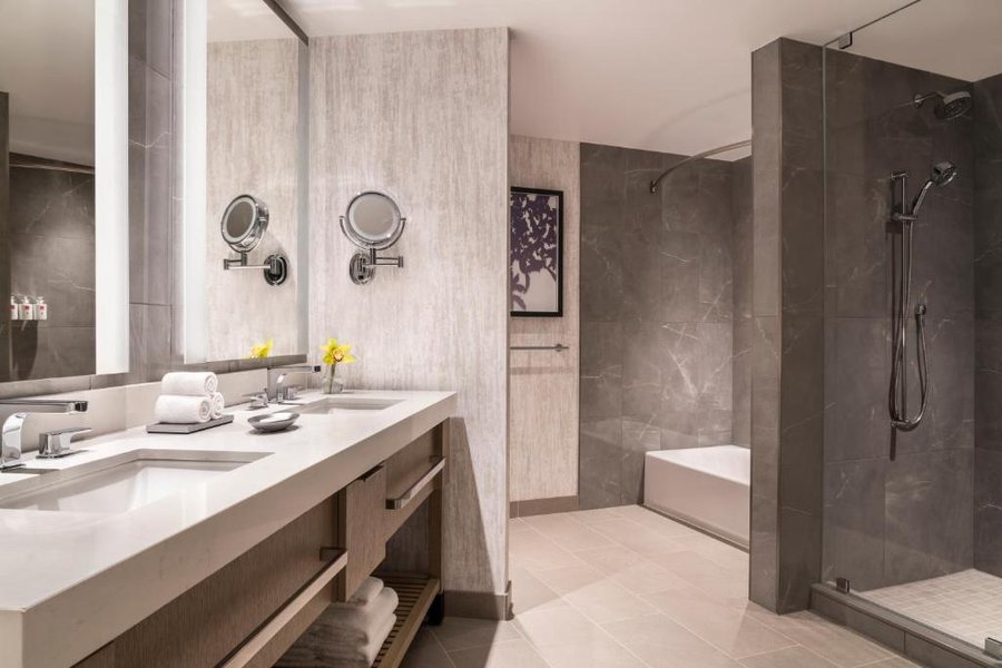 WhyHotel — Bathroom