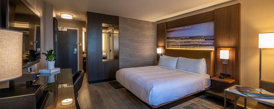 Wichita Marriott — Guest room