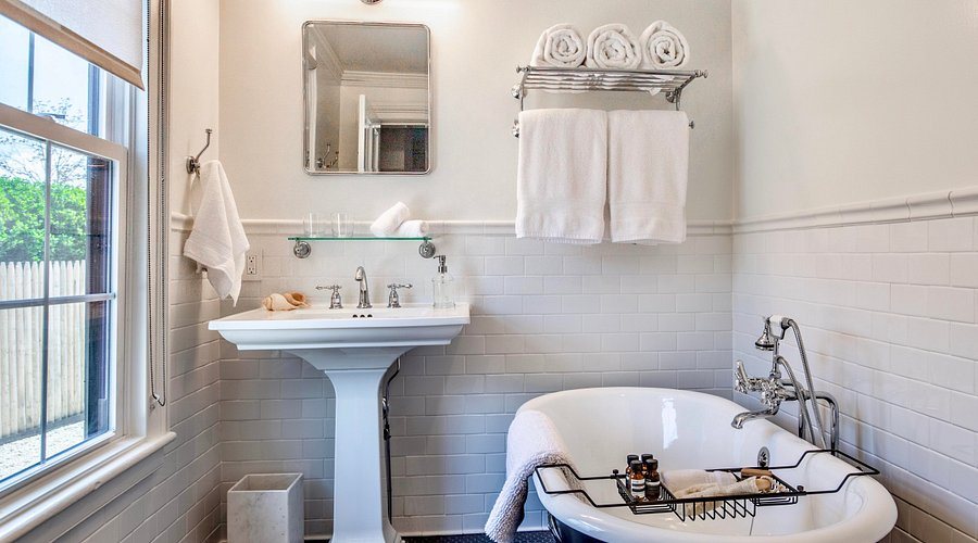 Wickham Prince Bed Breakfast — Bathroom