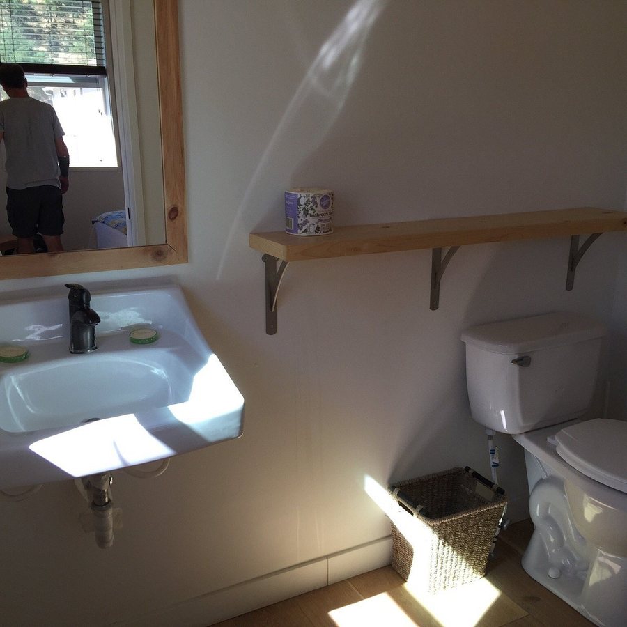 Wilbur Hot Springs — Bathroom