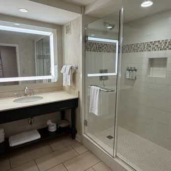 Wild Dunes Resort — Bathroom