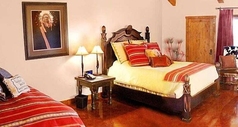 Wildcatter Ranch — Guest room