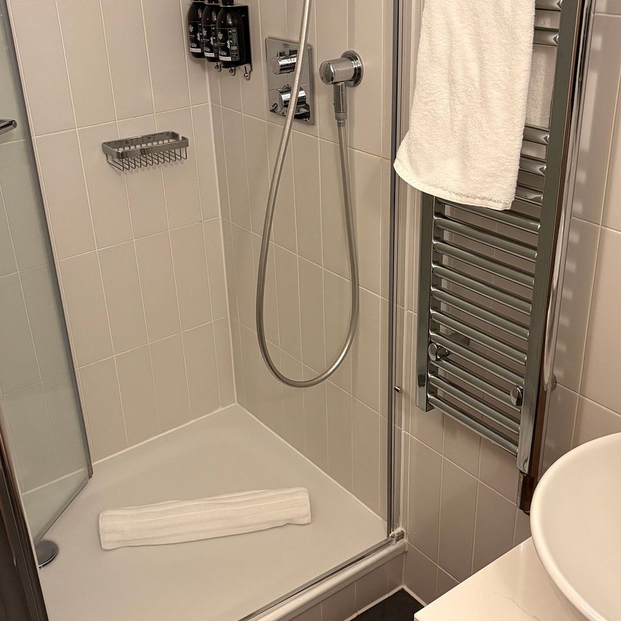 Wilde Aparthotels London Paddington — Bathroom