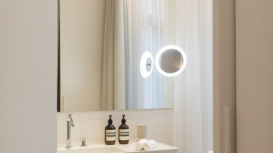 Wilmina Hotel — Bathroom