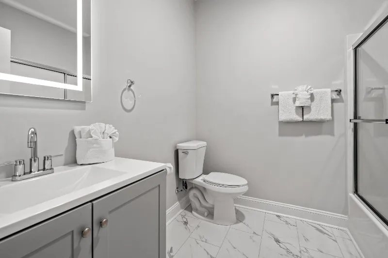 Windy Hill by EVRentals — Bathroom