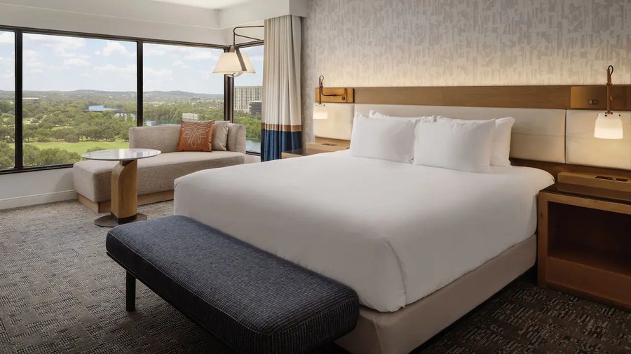 Windy Point Park — Guest room
