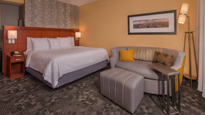 Wine Country Inn — Guest room