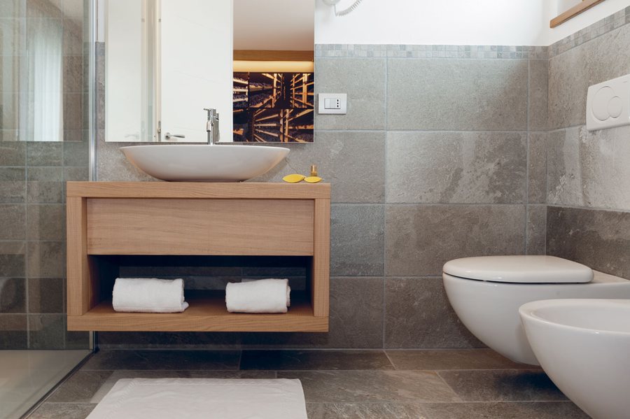 Wine Hotel Retici Balzi — Bathroom