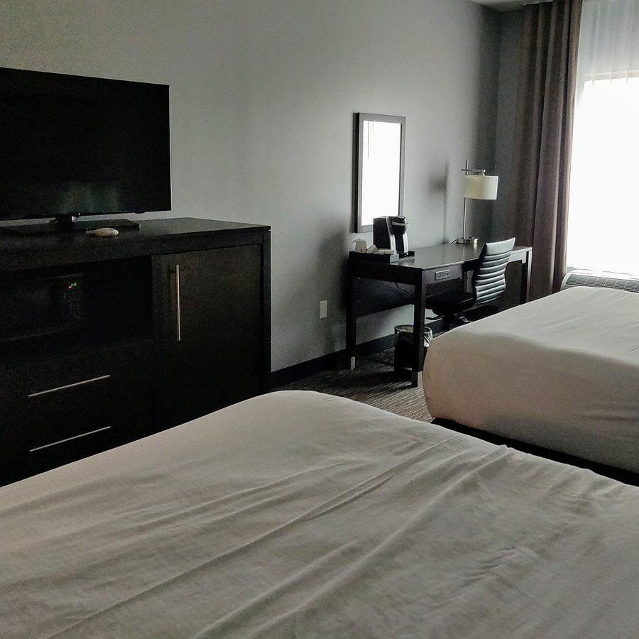 Wingate by Wyndham Altoona Downtown Medical Center — Guest room