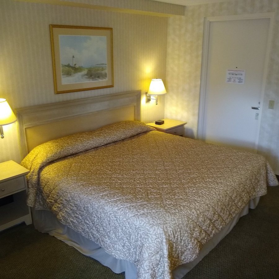 Winnapaug Inn — Guest room