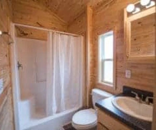 Wisconsin Dells KOA — Bathroom