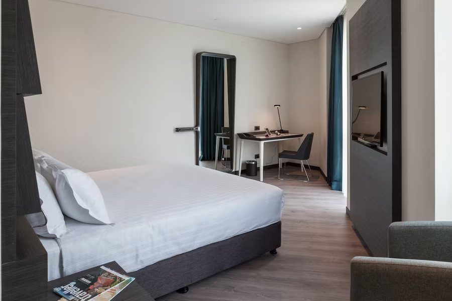 Wish More Hotel Istanbul — Guest room