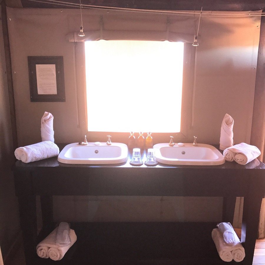 Wolwedans Dune Camp — Bathroom