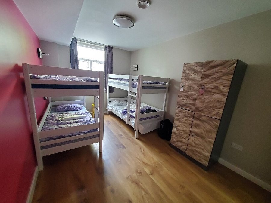 Wombat s City Hostel London — Guest room