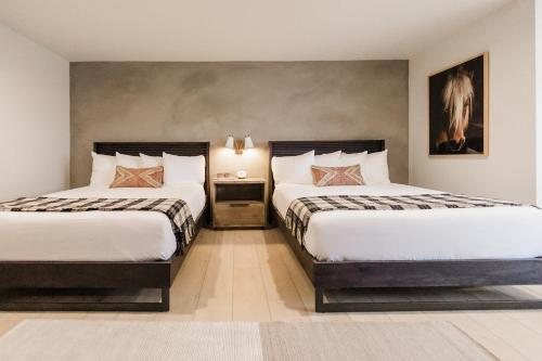 Wonderstone — Guest room