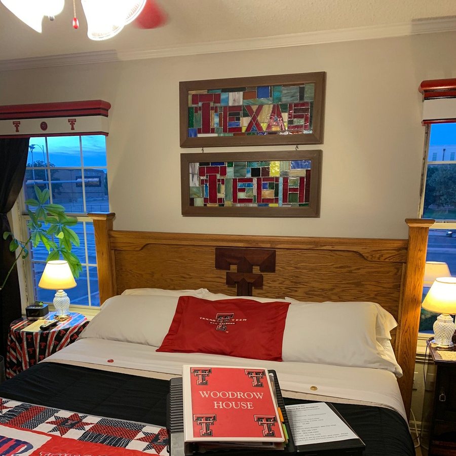 Woodrow House Bed and Breakfast — Guest room
