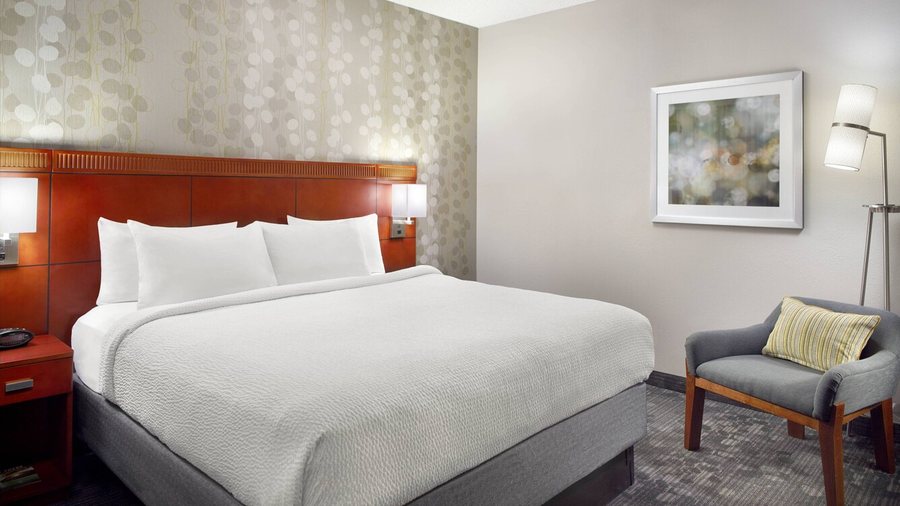 Woodspring Suites Greenville City Haywood Mall — Guest room